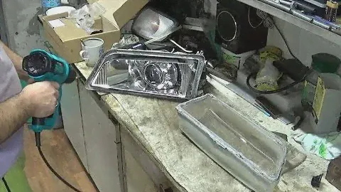 Инсталяция биксеноновых линз в Ниссан Максима