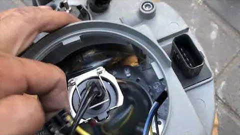 Mercedes Benz w210 installing in headlight bi-xenon lens Autoki установка Би-ксеноновых линз Аутоки
