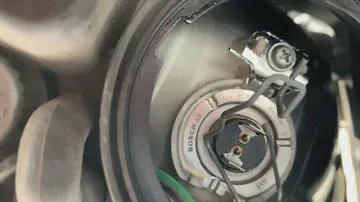 Замена ламп головного света на opel antara